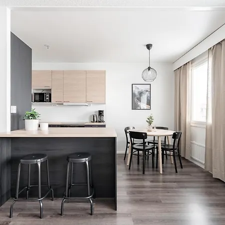 1br Next To Railway Station & Nokia Arena