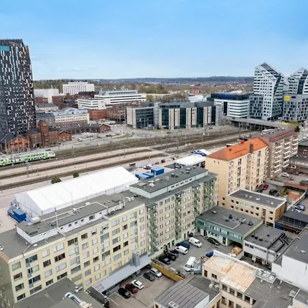 아파트 1br Next To Railway Station & Nokia Arena